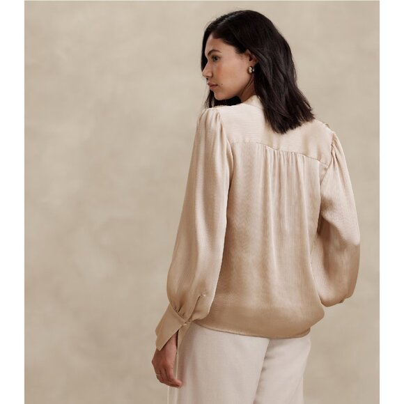NWOT Banana Republic Factory Crinkle Volume-Sleeve Blouse - Picture 2 of 6